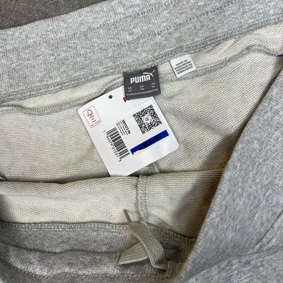 Women’s Puma shorts size XL - Picture 8 of 9